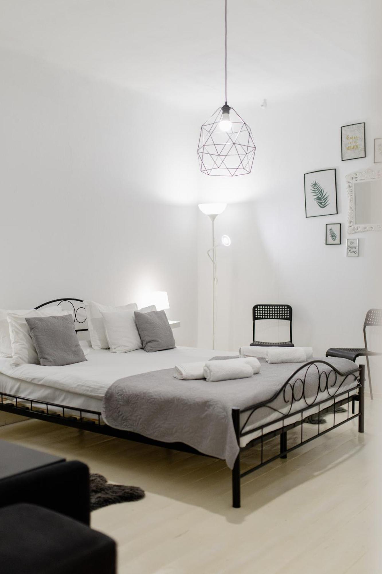 Hotel La Maison Blanche à Alba Iulia Extérieur photo
