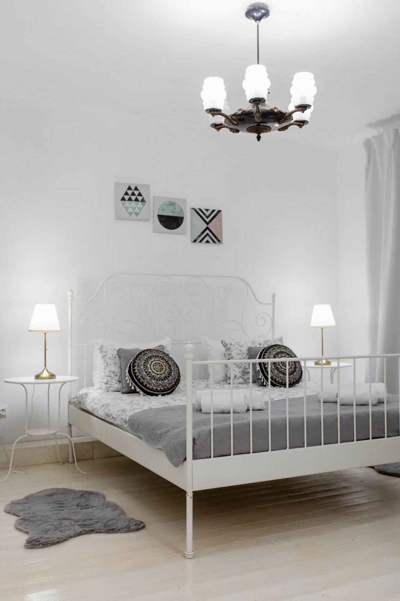 Hotel La Maison Blanche à Alba Iulia Extérieur photo
