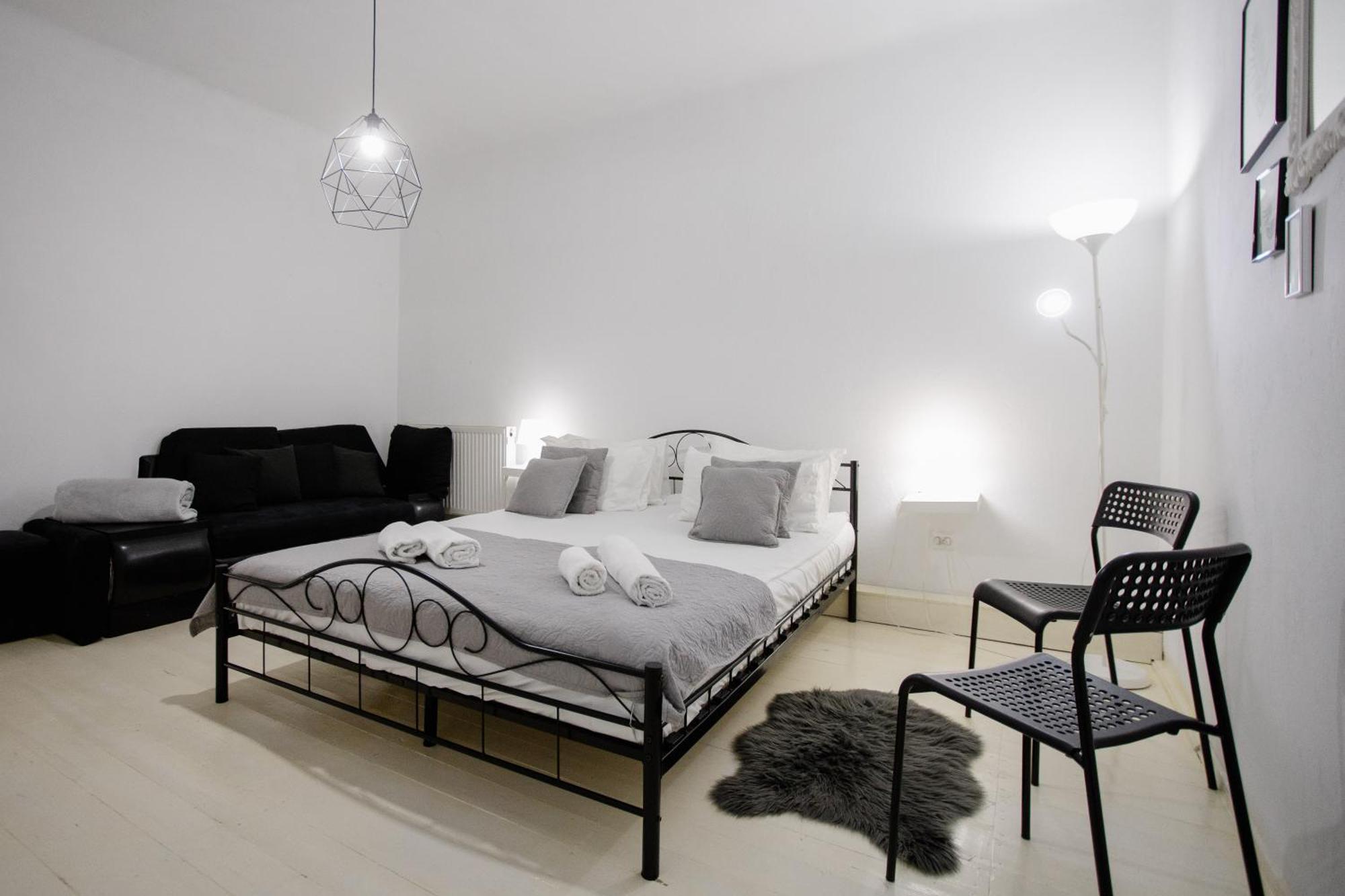 Hotel La Maison Blanche à Alba Iulia Extérieur photo